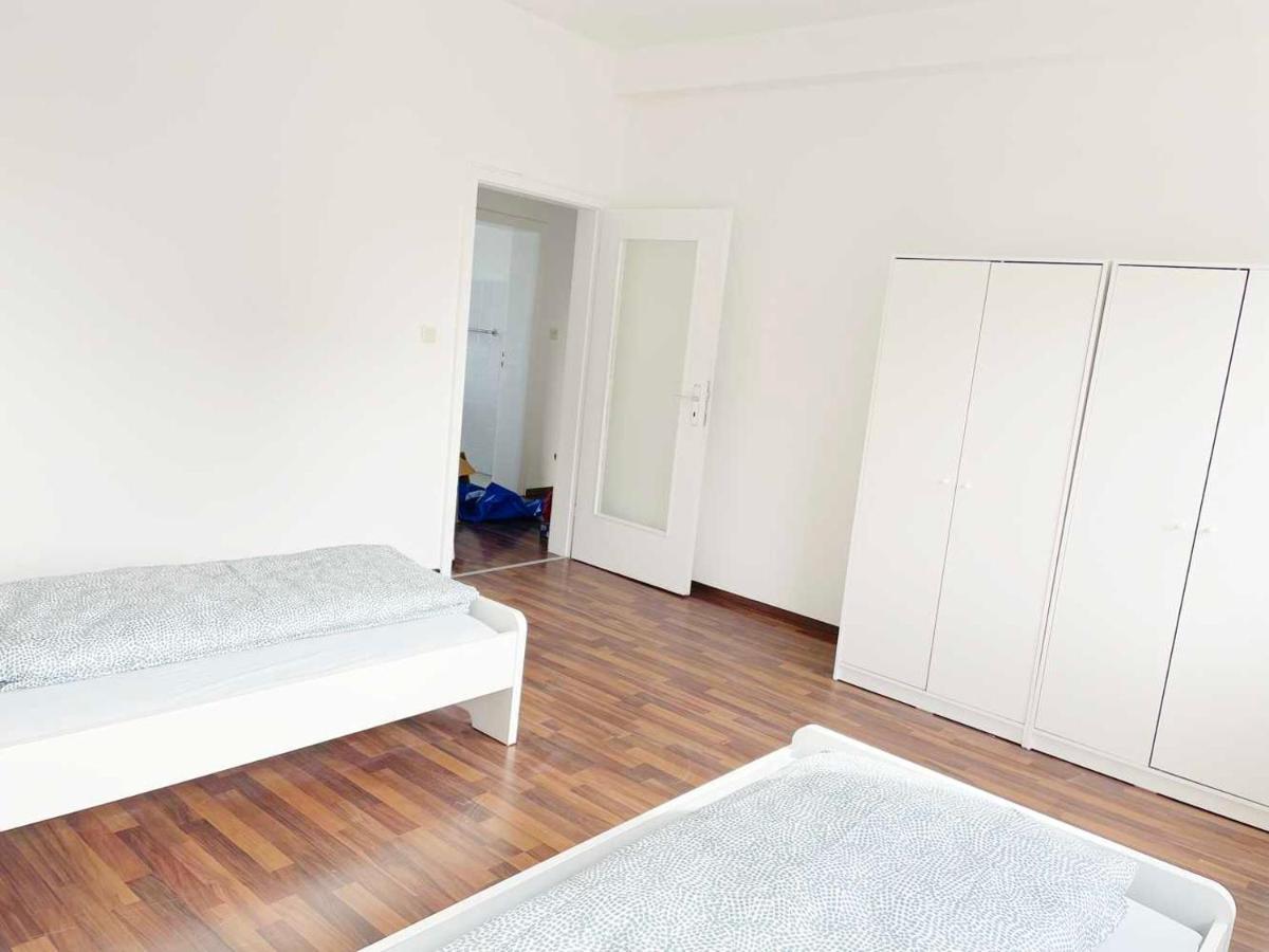Apartment With 3 Rooms In Huerth Exterior photo